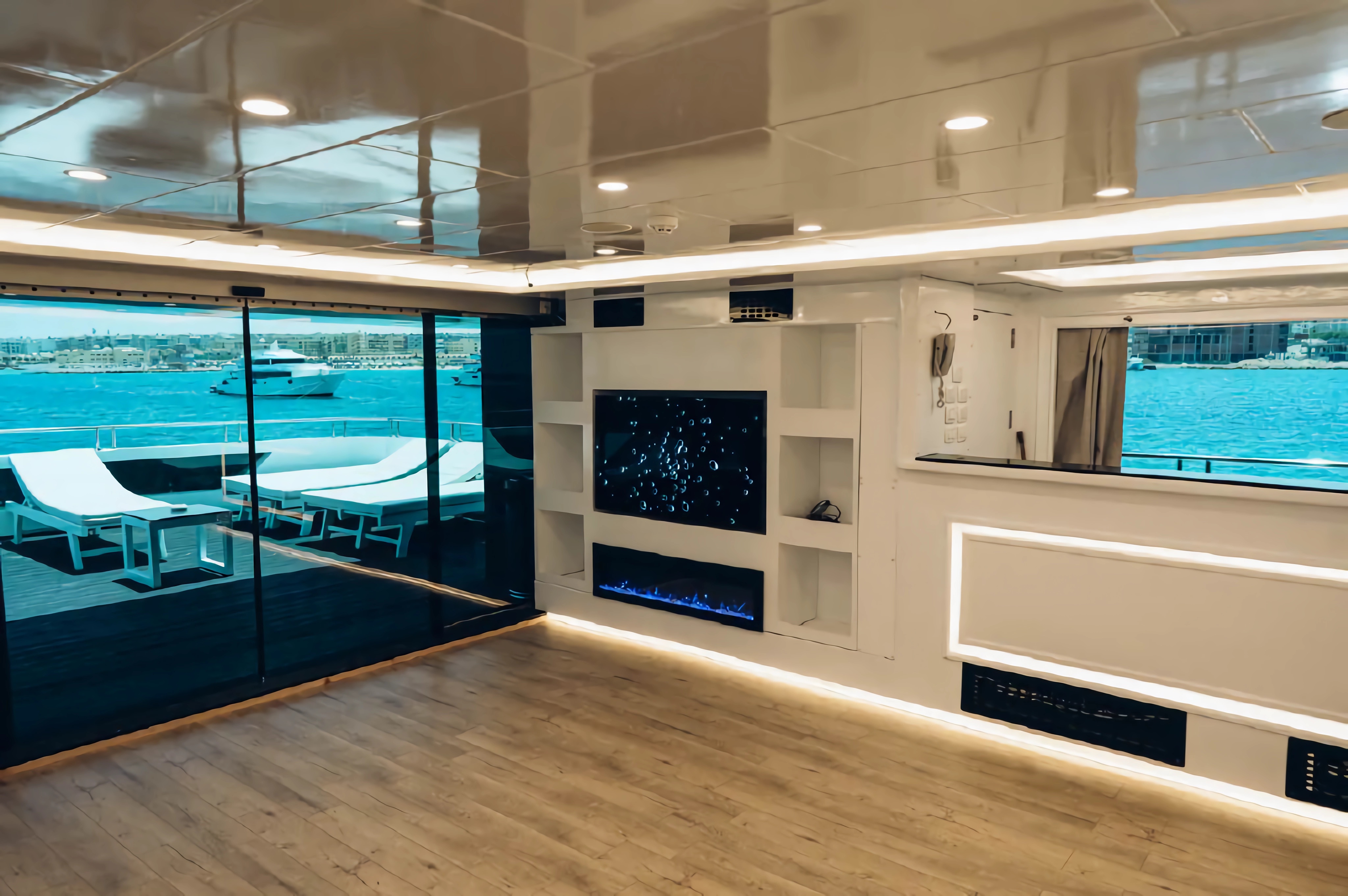 Upper lounge with entertainment wall