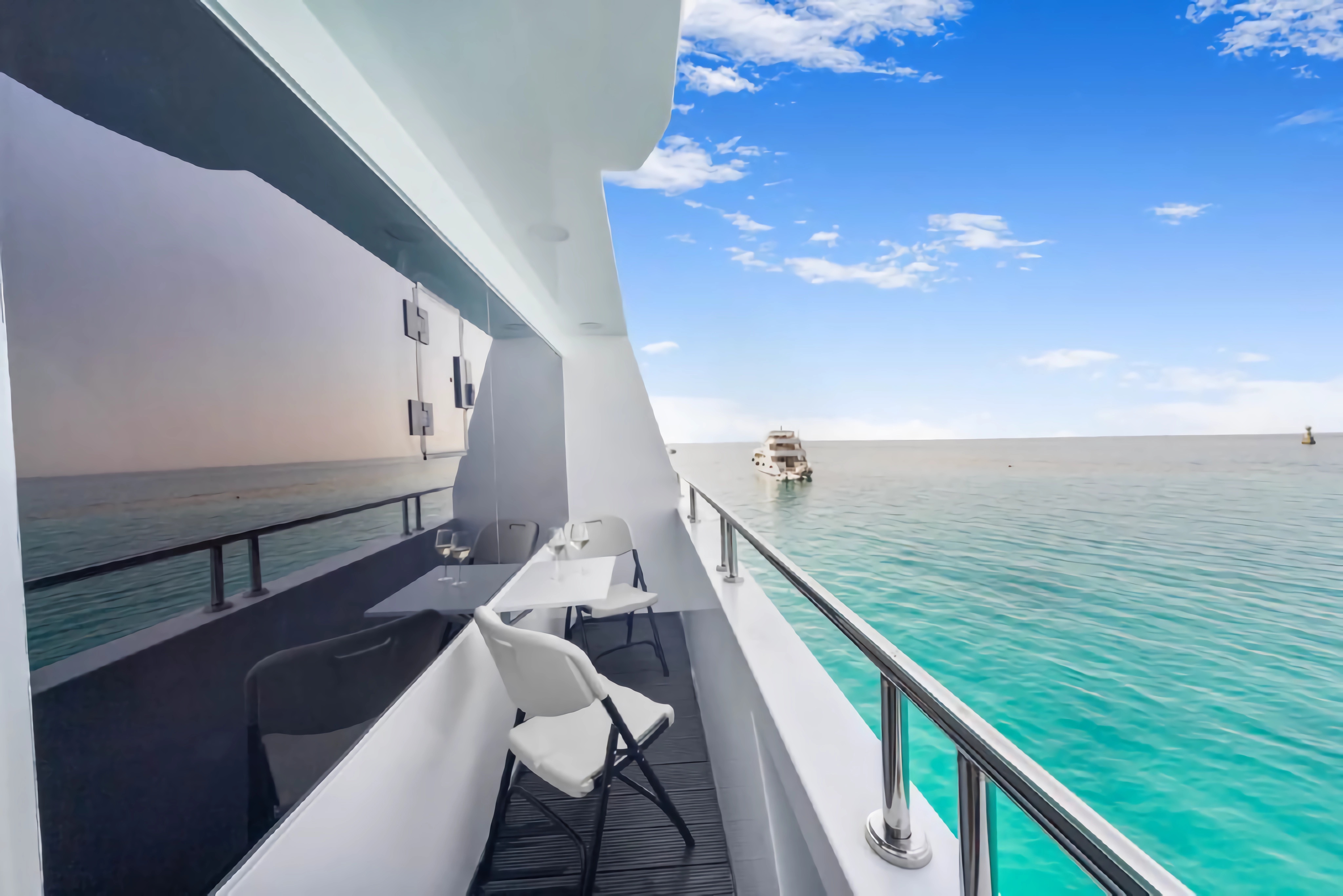 Suite C private ocean balcony